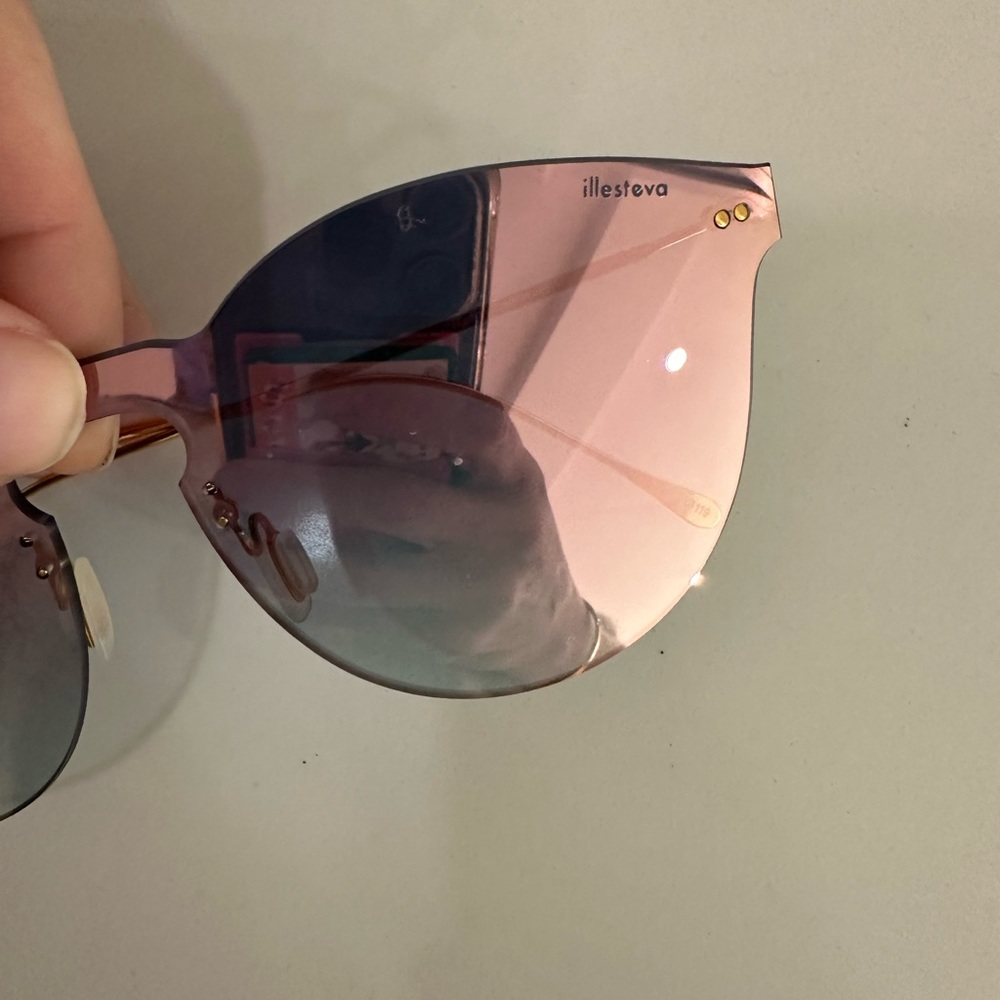 Illesteva Leonard 2 Mask Rose sunglasses